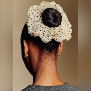 SEZANE MAXI TULLE SCRUNCHIE. Ecru black velvet dots.